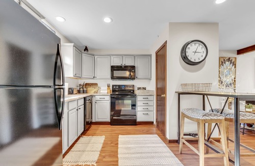 Village at Camelback House | A+ Winter. Join us for warm weather sun/fun at best unit on the mountain.n