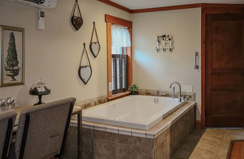 Logan Hotel | A Woodland Hideaway Worth Getting Lost In