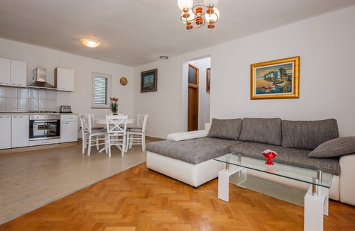 Rudine Apartment | A1 - apt with the sea view, two terraces, parking and garden