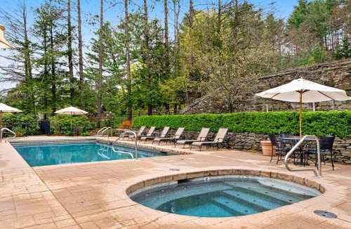 Proctorsville House | A1 at Castle Hill - Apartment