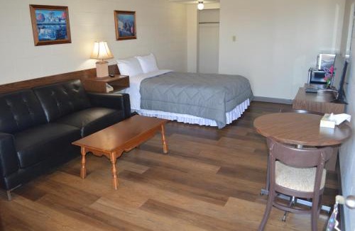 Bassano Hotel | A1 Motel And Campground
