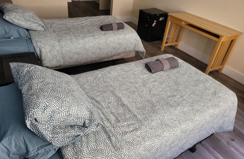 Beverly Hills Hotel | (A10) Charming Double Bed Hotel Style