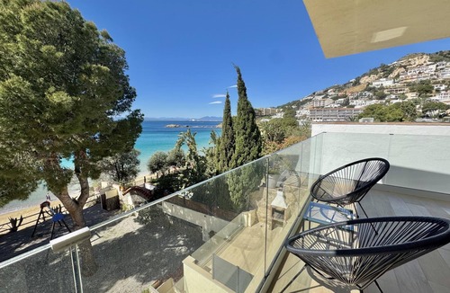 Almadraba-Canyelles Apartment | A15. Wonderful sea views in front of the beach