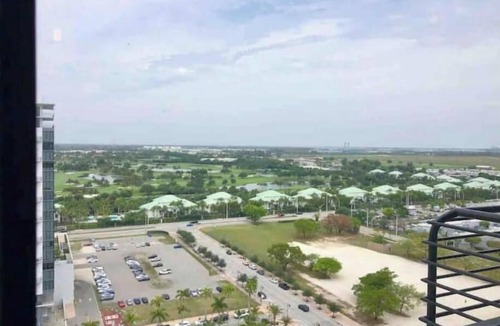 Doral Apartment | A1912-B Awesome Downtown Doral