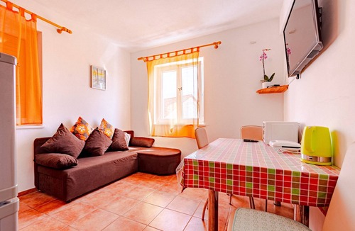 Cove Tri Zala (Zrnovo) Apartment | A2-apartment 50m from the beach with the sea view