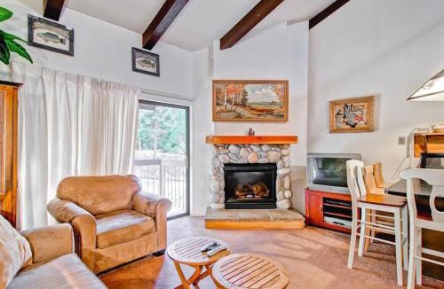 Yosemite West House | (A203) Loft Condominiums