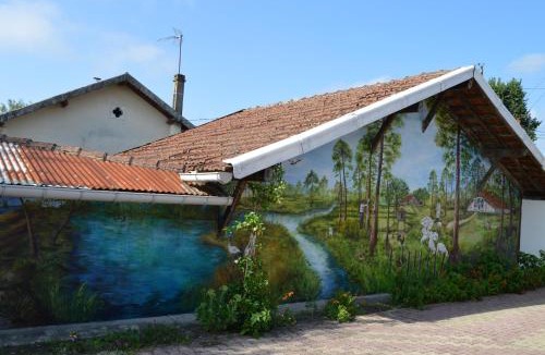 Morcenx Bed & Breakfast | a2pasdelaforet