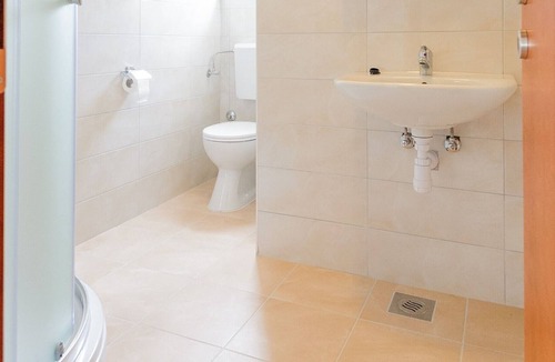 Podstrana Apartment | A4 - spacious apt with the sea view & use of pool