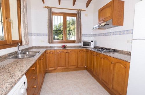 Empedrola Villa | A41 EMPEDROLA URB 12Q