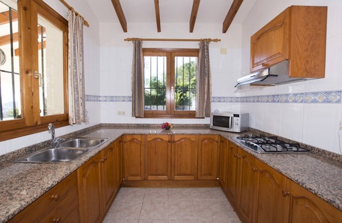 Empedrola Villa | A41 EMPEDROLA URB 12Q