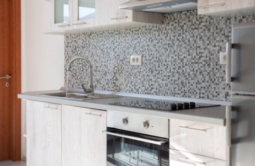 Podstrana Apartment | A6 - spacious apt with the sea view & use of pool