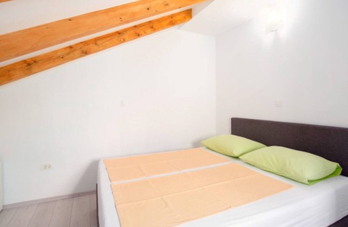 Podstrana Apartment | A6 - spacious apt with the sea view & use of pool