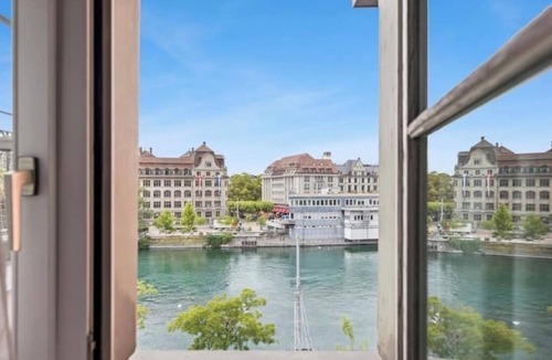 Center Apartment | AAA|Central|RiversidePenthouseW/Balcony&WaterView