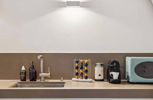 Niederdorf Apartment | AAA | Old Town Diamond | Private Rooftop Terrace