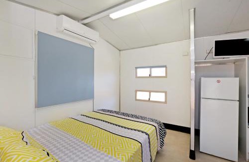 Lanskey Resort | AAOK Moondarra Caravan Park