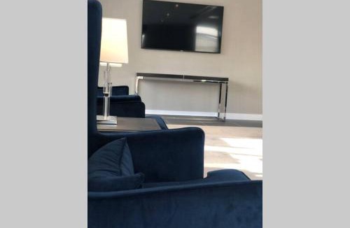 Gillingham Apartment | Aaram Se at My Retreat