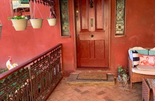 Castlemaine House | Aarav Cottage