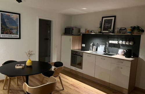 Goldswil Apartment | Aareblick 68 Charming studio with river view