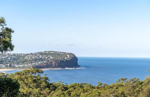 Macmasters Beach House | Aarini Cottage - The Ultimate Beachside Escape!