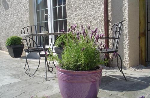 Bilston Apartment | Aaron Glen Apartments