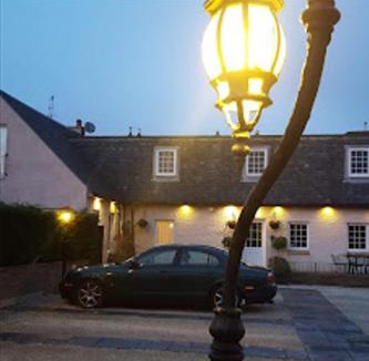 Bilston Apartment | Aaron Glen Guest Apartments