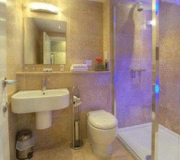 Liberton House | Aaron Lodge