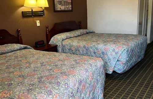 Powellhurst-Gilbert Hotel | Aaron Motel