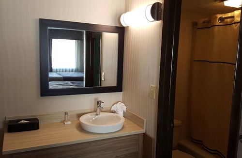 Lewiston Hotel | Aartpark Hotel Inn At Lewiston