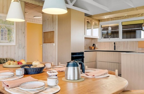 Rødhus House | "Aatu" - 360m from the sea by Interhome
