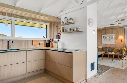 Rødhus House | "Aatu" - 360m from the sea by Interhome