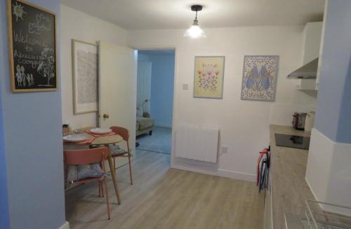 Welburn House | Abacus Cottage