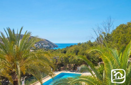 Arnella Villa | Abahana Villas Palmtrees