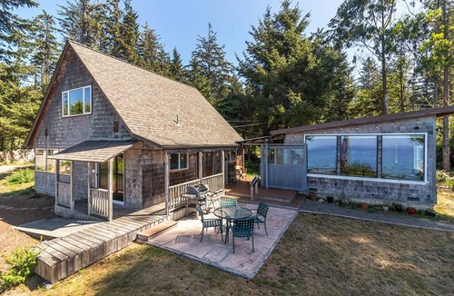 Trinidad Cottage | Abalone Cabin - Charming retreat w/ocean views!