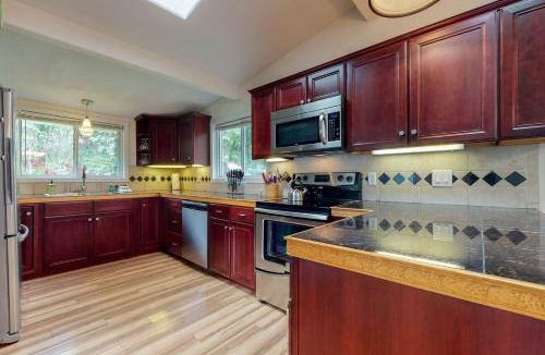 South Beach House | Abalone Rose