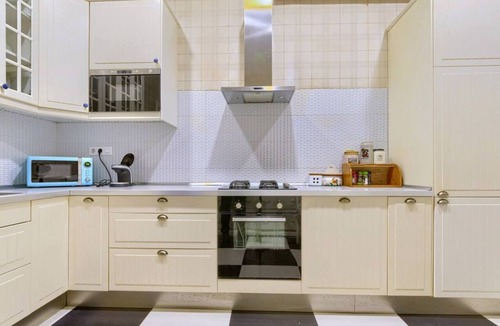 Abando Apartment | Abando-Ibarra House Guggenheim Bilbao