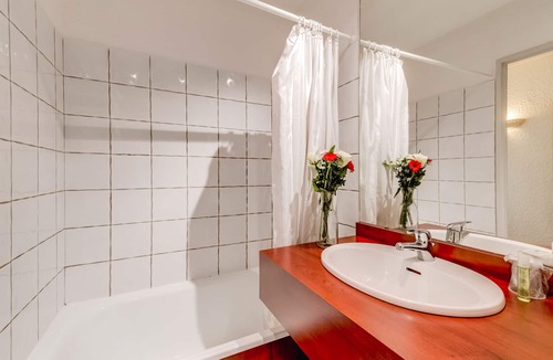 Secteur 3 Hotel | Abbatiale Hotel Grenoble Centre