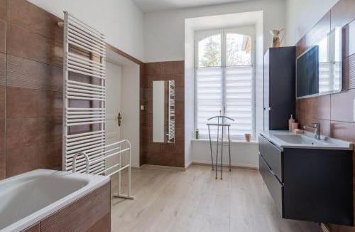 Rollainville Bed & Breakfast | Abbaye de l'Etanche - 2 chambres d'hôtes - Un cadre naturel exceptionnel -