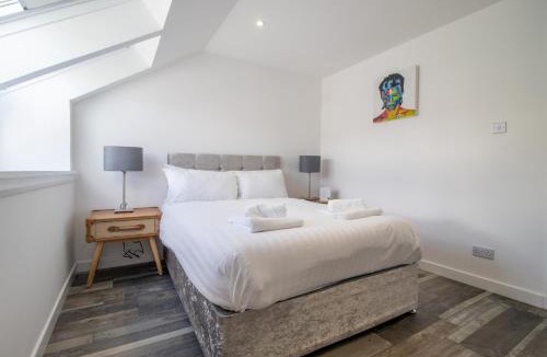Paisley Apartment | Abbey House