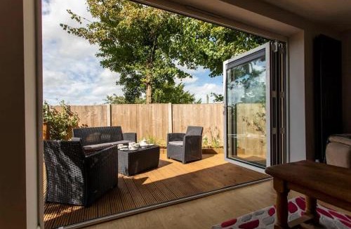 Bathampton House | Abbey Rectory - with private parking