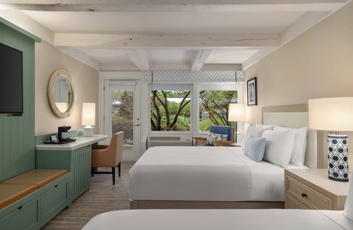 Fontana-on-Geneva Lake Resort | Abbey Resort and Avani Spa