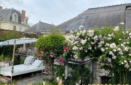 Gennes-Val-de-Loire House | Abbey Road Le Thoureil Maison 6 chambres 12 personnes