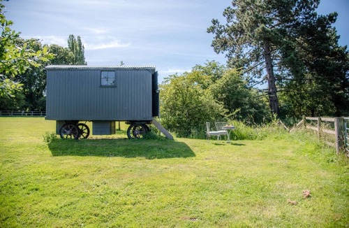 Eye Cabin | Abbey Shepherds Hut, Eye