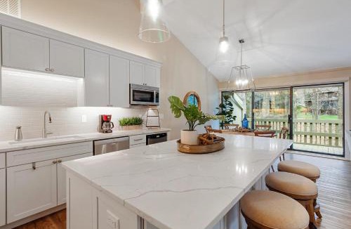 Fontana House | Abbey Springs - Private Community & Amenities