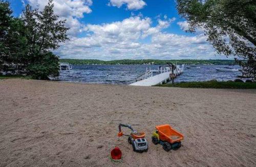 Fontana House | Abbey Springs - Private Community & Amenities