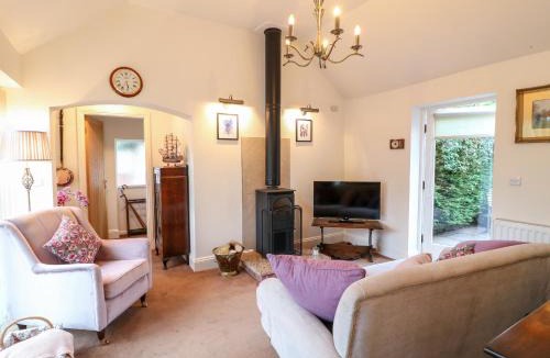 Denstone House | Abbey View Farm Cottage