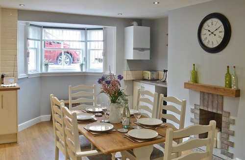 West Cliff Cottage | Abbeydale Town House