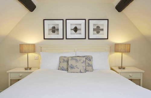 Kenilworth Hotel | Abbeyfield By Chef and Brewer collection