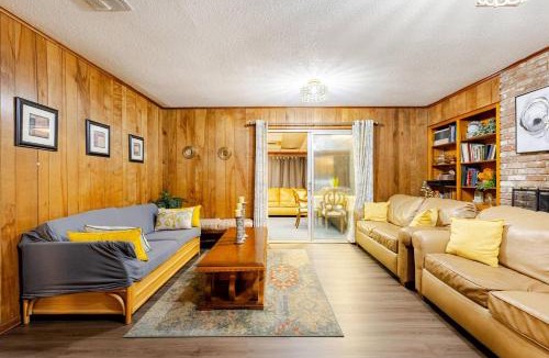 Pine Bluff House | Abbies Place in Pine Bluff