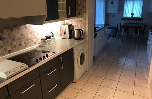 Ayr House | Abbot's House in Doonfoot