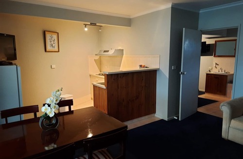 Belmont Hotel | Abbotswood Motor Inn